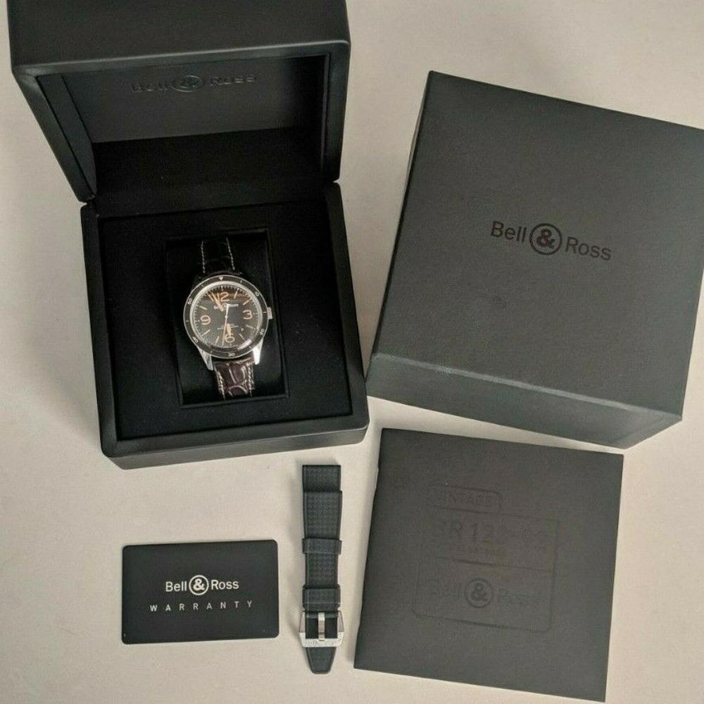 Bell & Ross BR 123 Sport Heritage Watch with extra